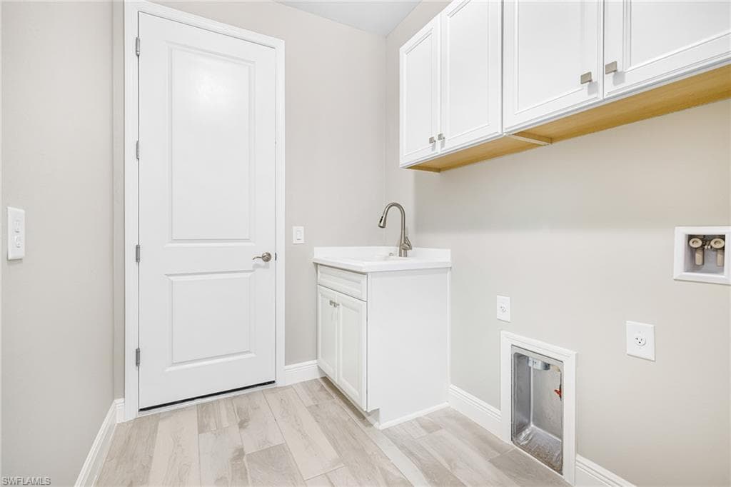 17812 Summerland Key CT-24