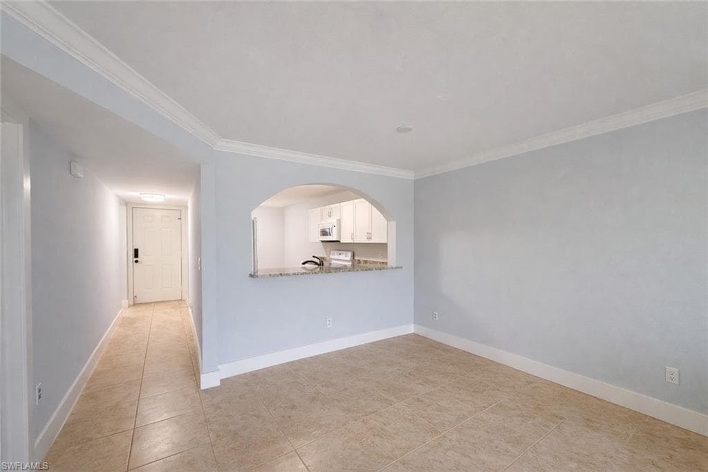 534 Augusta BLVD E104-14