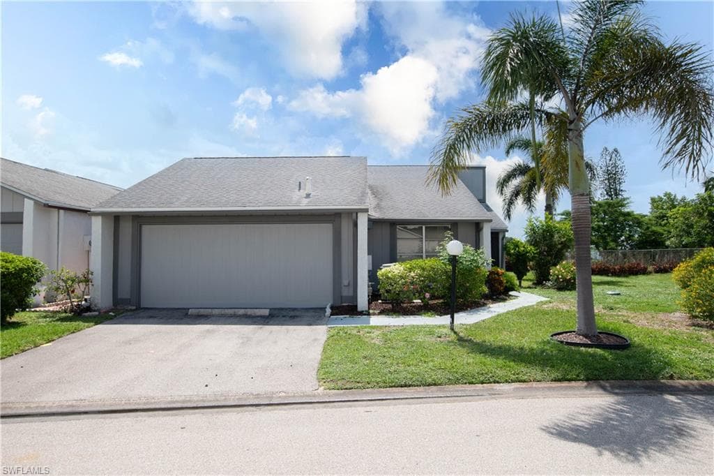 9749 Maplecrest CIR-1