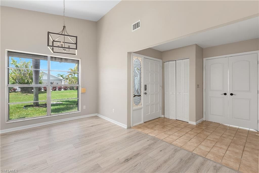 9749 Maplecrest CIR-4