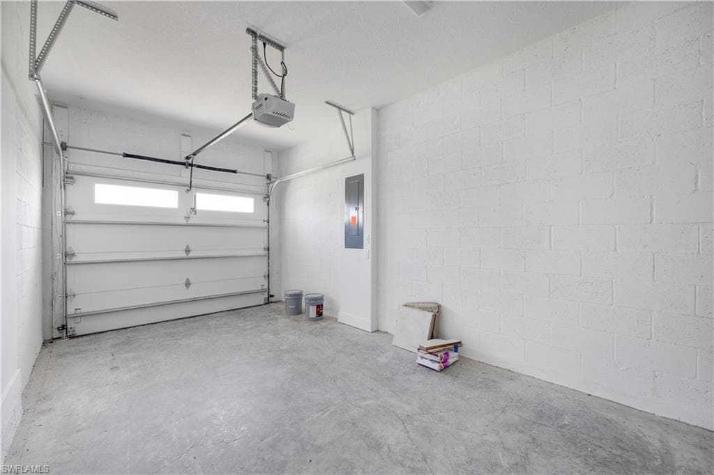 5574 Cassidy LN-8