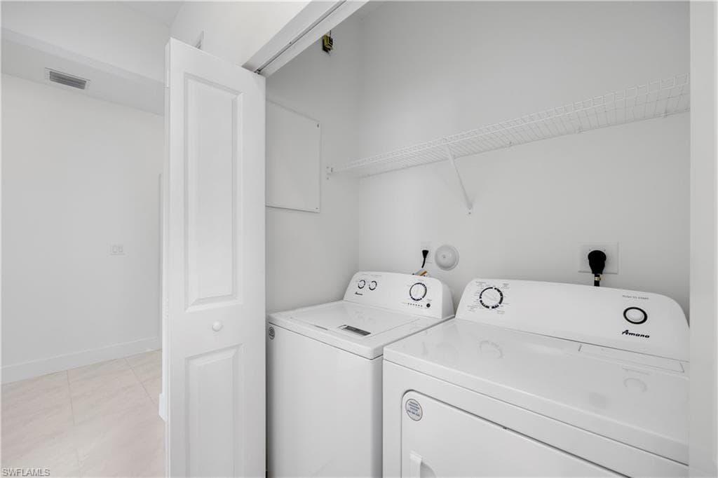5574 Cassidy LN-10