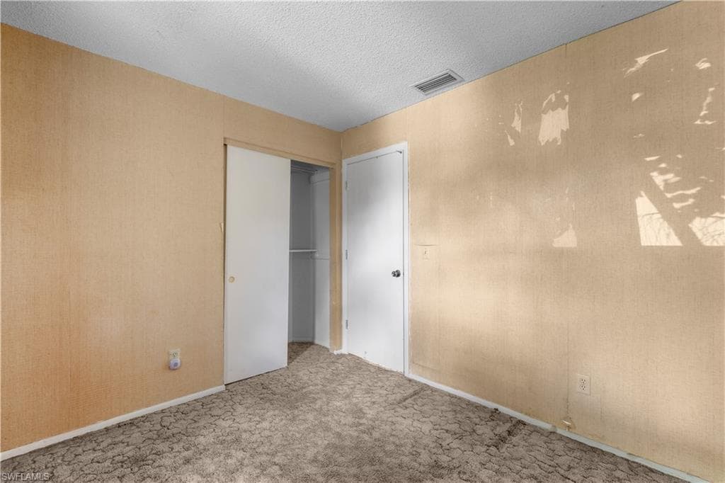 6212 Principia DR 4-31