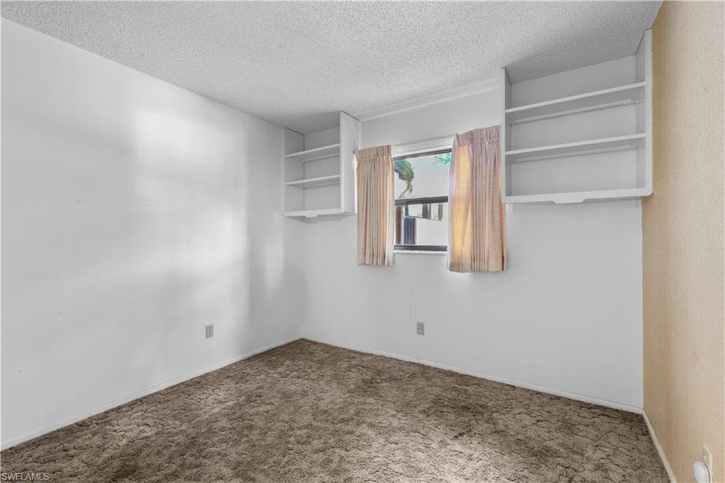 6212 Principia DR 4-32