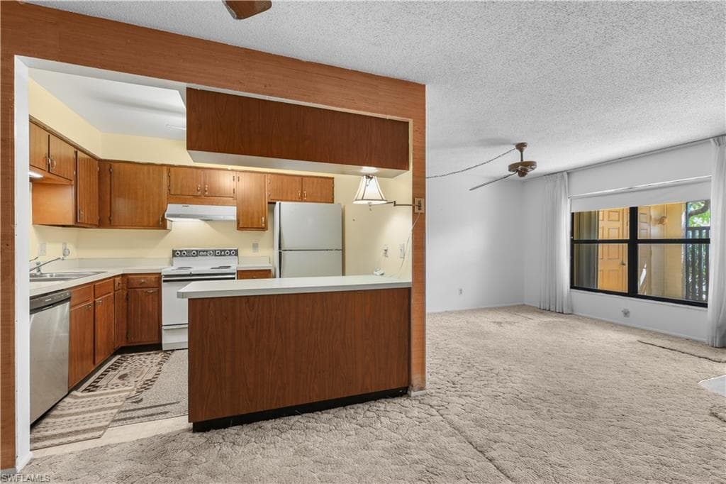 6212 Principia DR 4-14