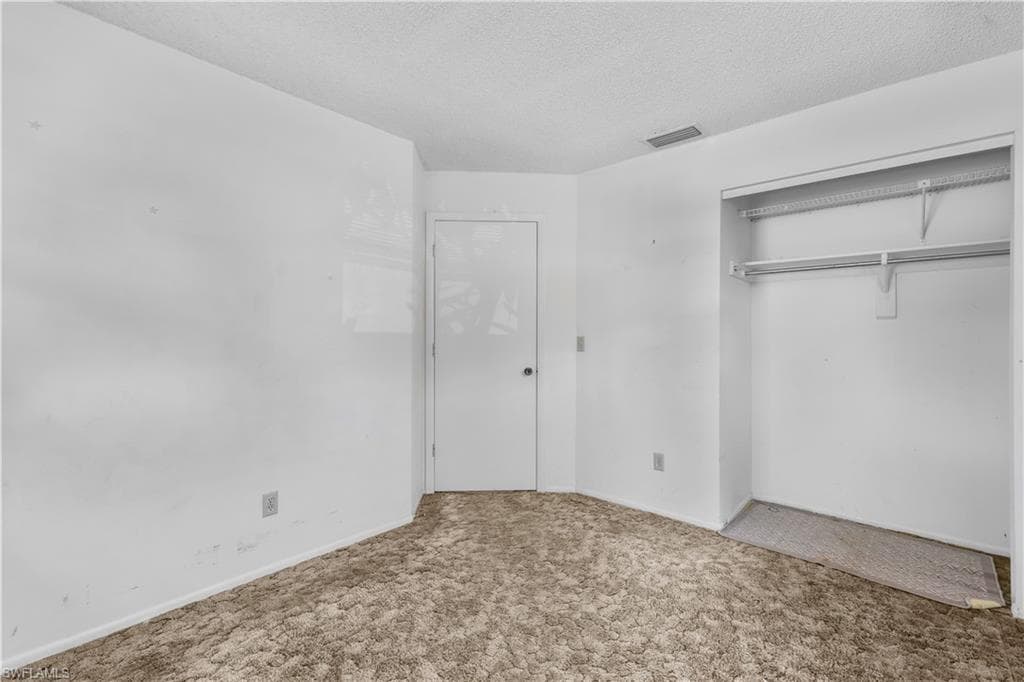 6212 Principia DR 4-30