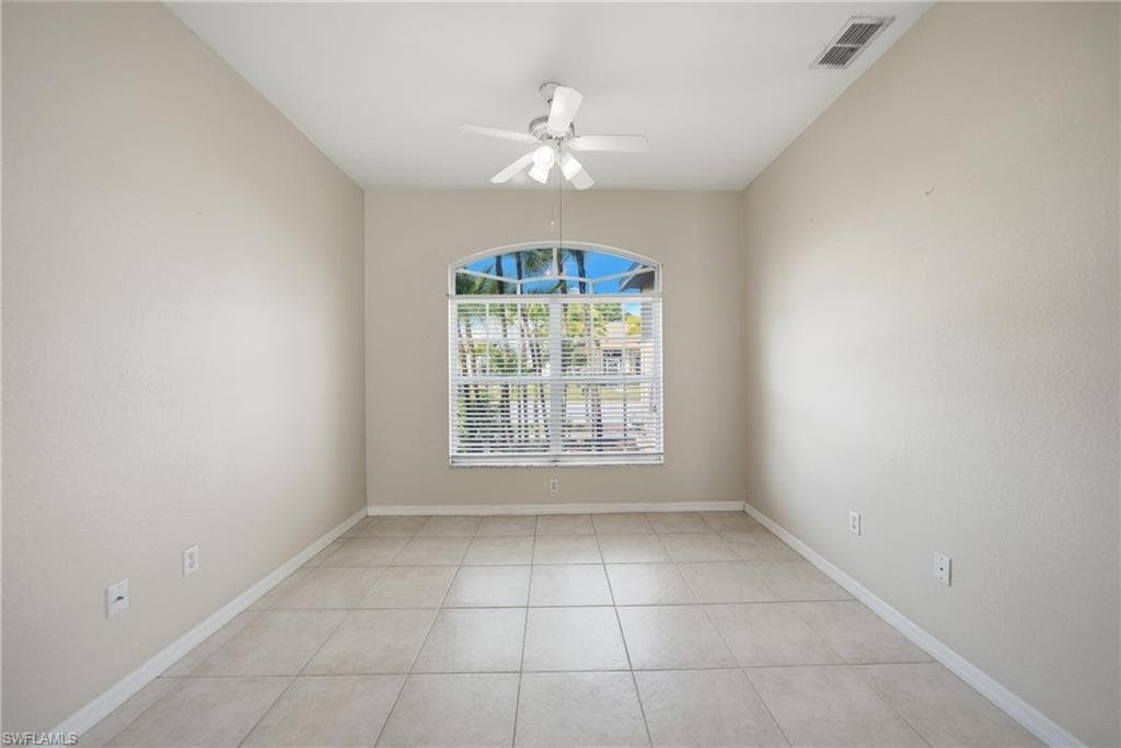 24191 Buckingham WAY-4