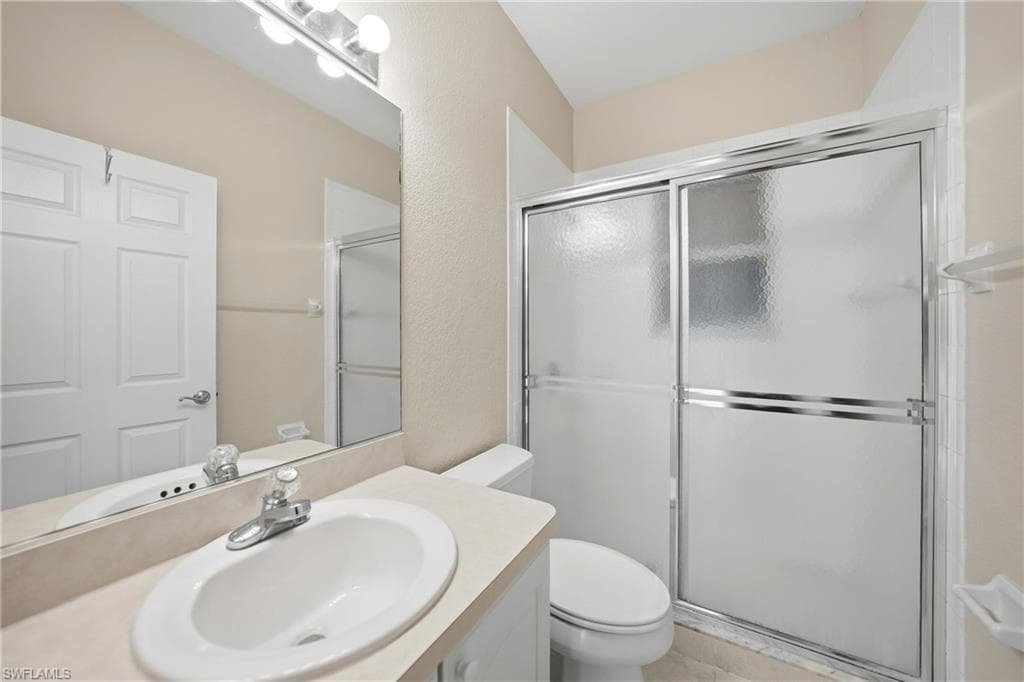 24191 Buckingham WAY-19