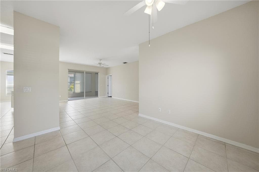 24191 Buckingham WAY-10
