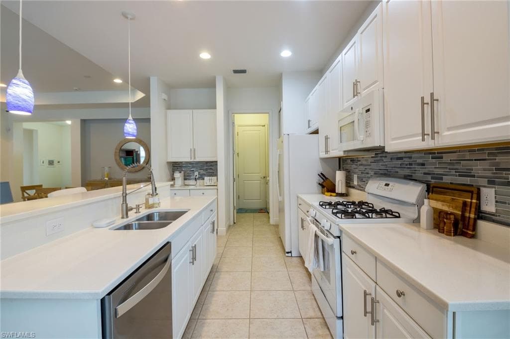 21279 Estero Vista CT-9