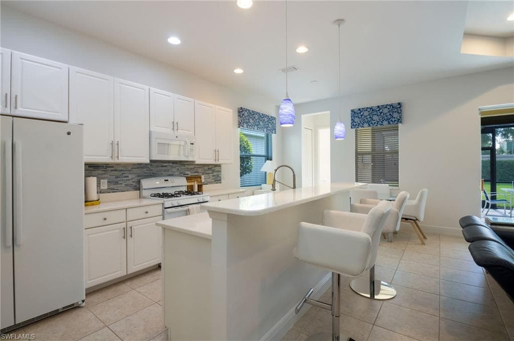 21279 Estero Vista CT-10