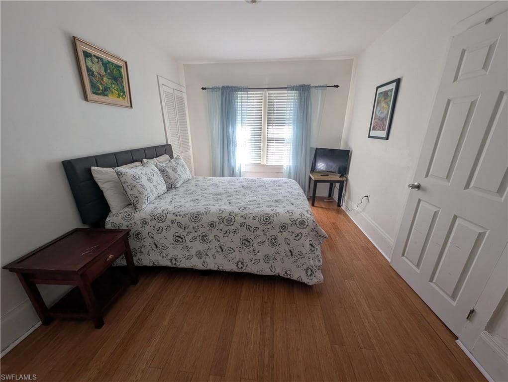 1637 Woodford AVE-26