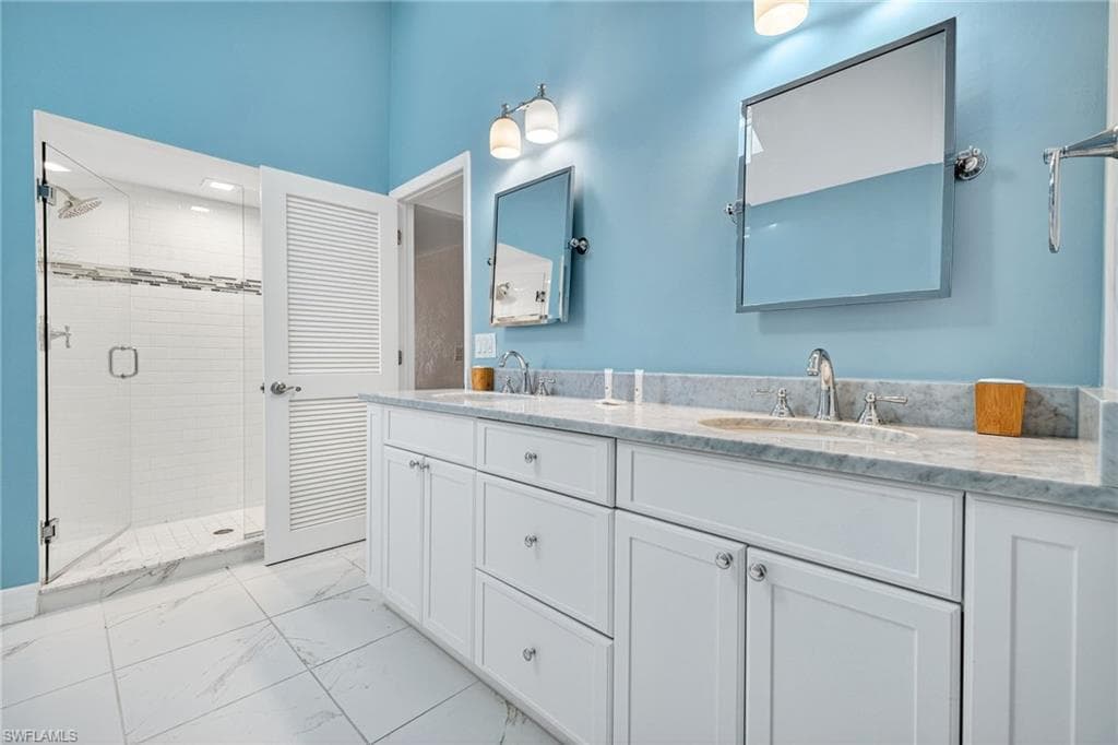 280 Southwinds DR-19