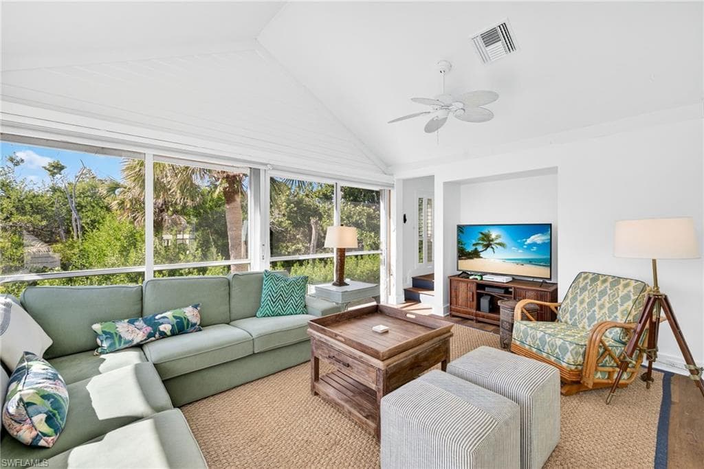 280 Southwinds DR-9