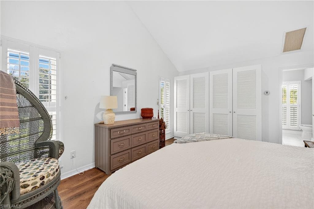 280 Southwinds DR-17