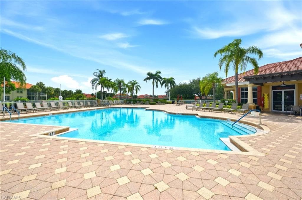 5120 Hyde Park CT 103-32