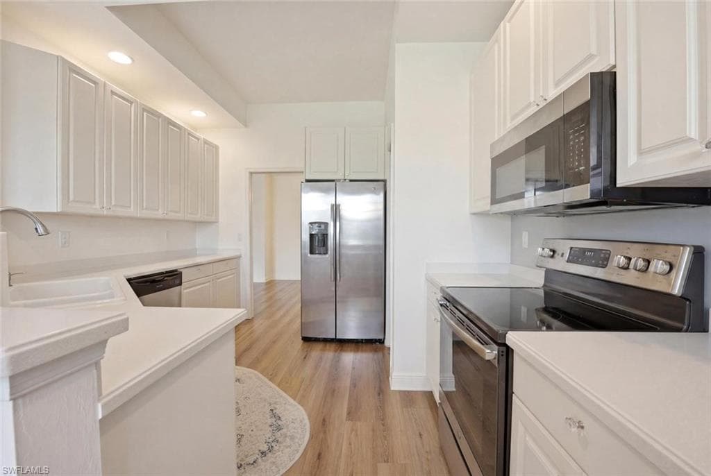5120 Hyde Park CT 103-10