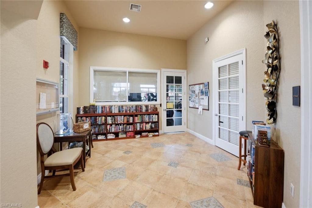 5120 Hyde Park CT 103-39