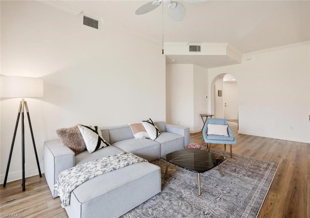 5120 Hyde Park CT 103-7