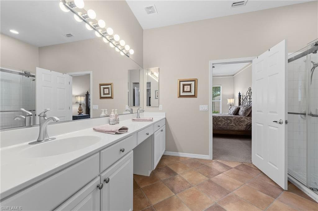 10046 Horse Creek RD-25