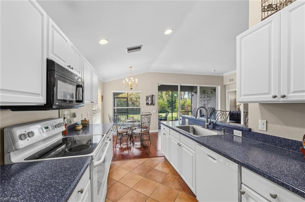 10046 Horse Creek RD-20
