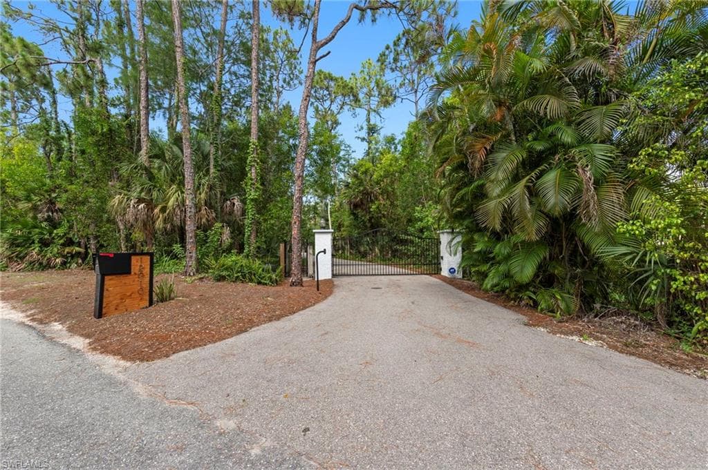 12010 Honeysuckle RD-2