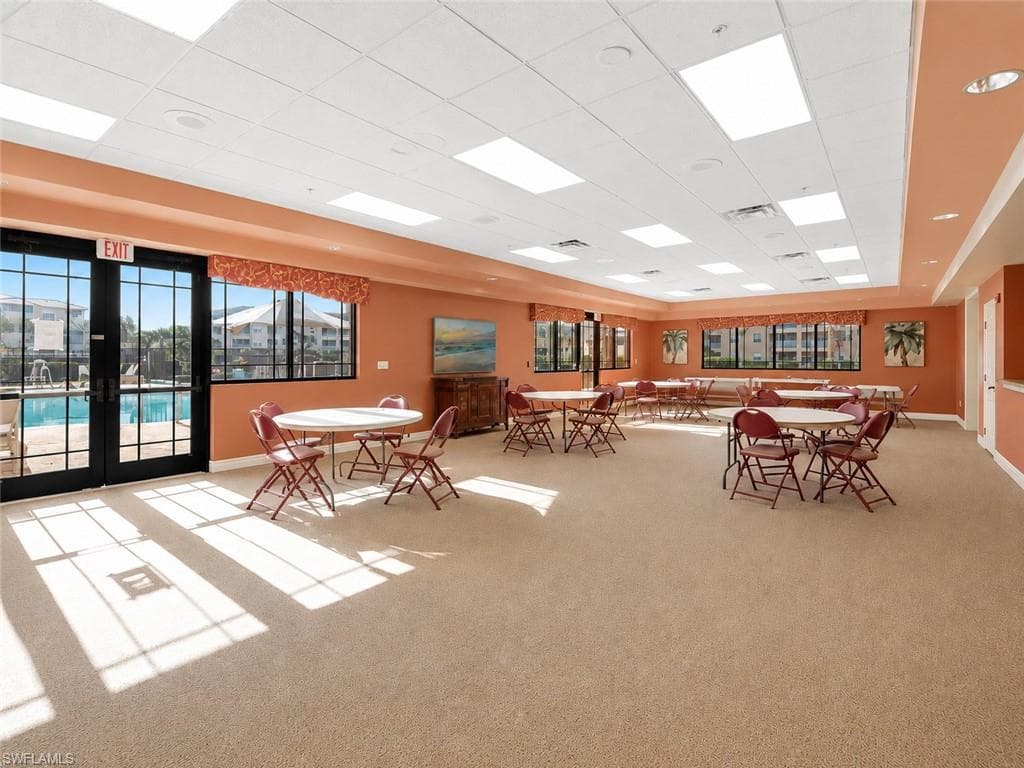 8470 Kingbird LOOP 1025-34