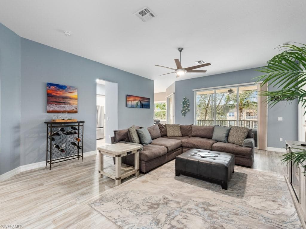 6021 Jonathans Bay CIR 302-9