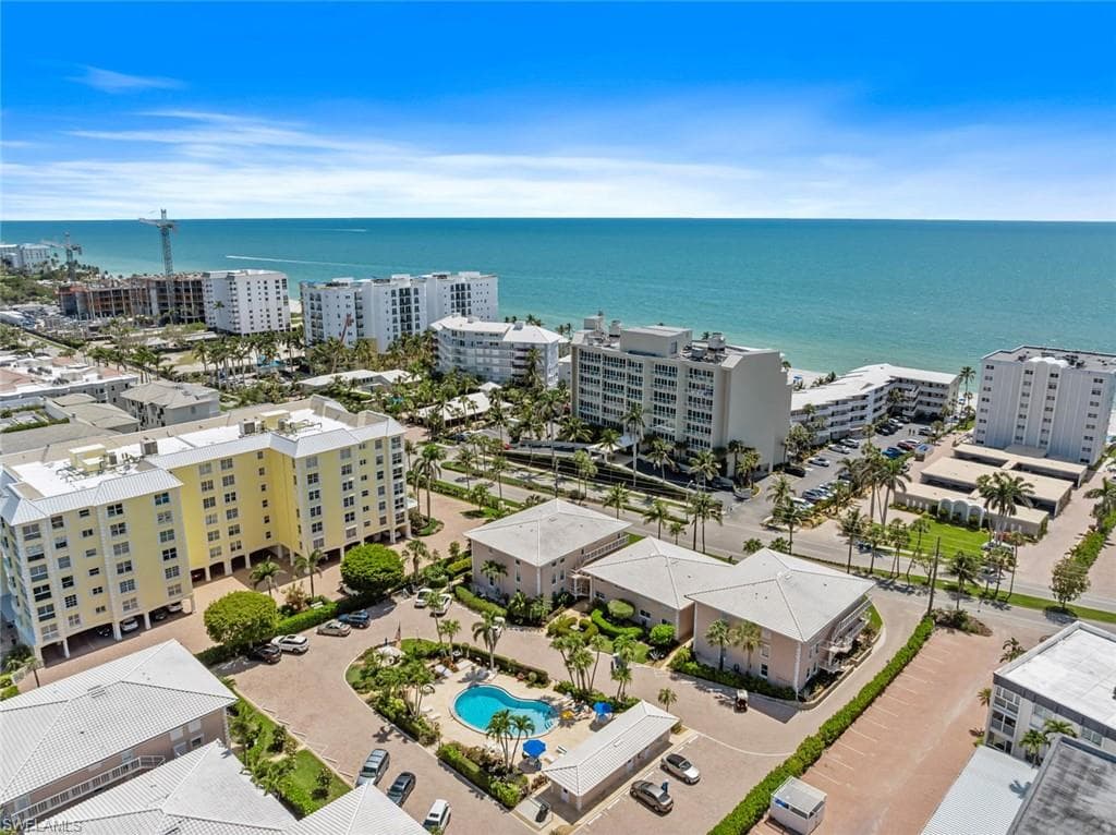 1910 Gulf Shore BLVD N 204-1