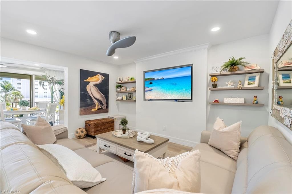 1910 Gulf Shore BLVD N 204-12