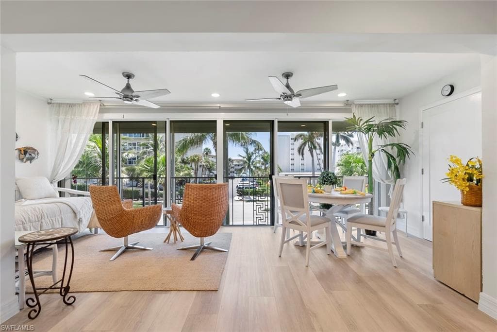 1910 Gulf Shore BLVD N 204-14