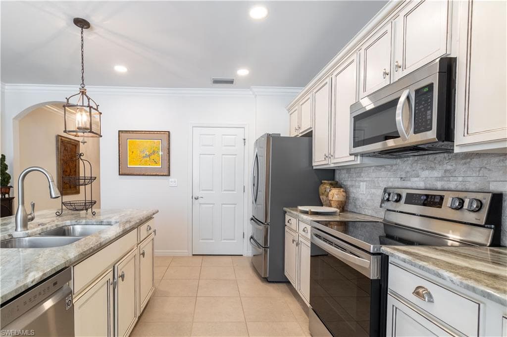 26987 Wildwood Pines LN-5