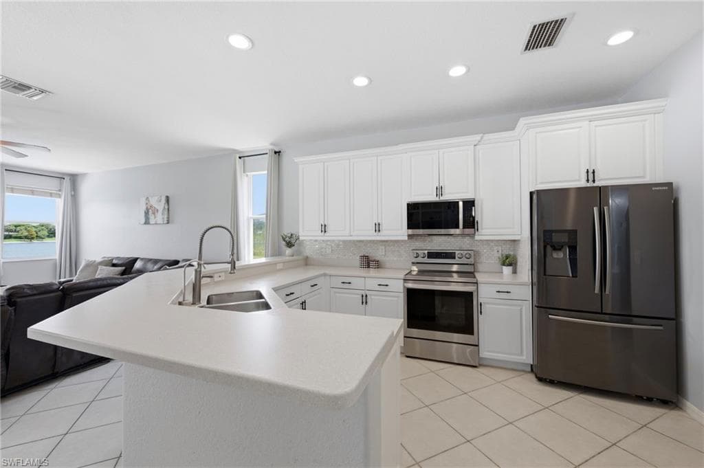 12445 Muddy Creek LN-16
