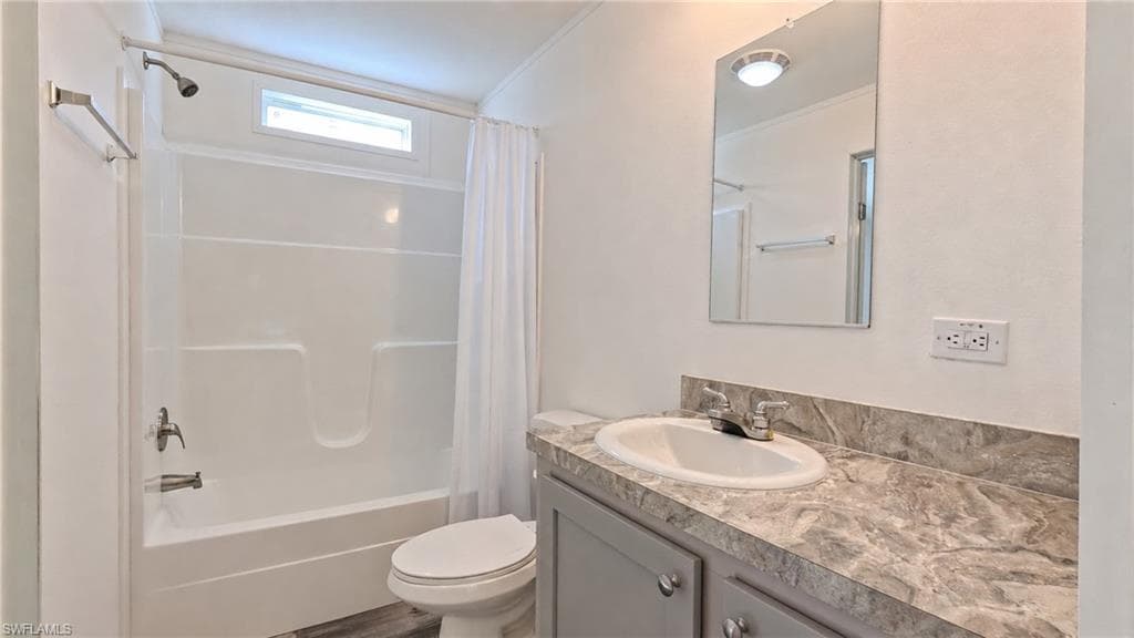 21190 Cypress Park CIR-11