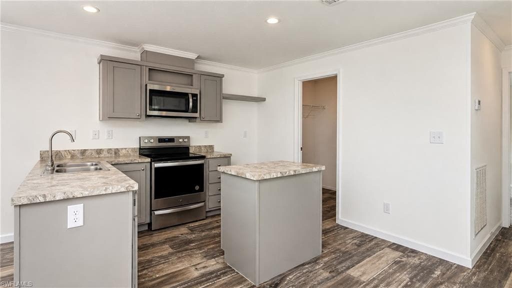 21190 Cypress Park CIR-6