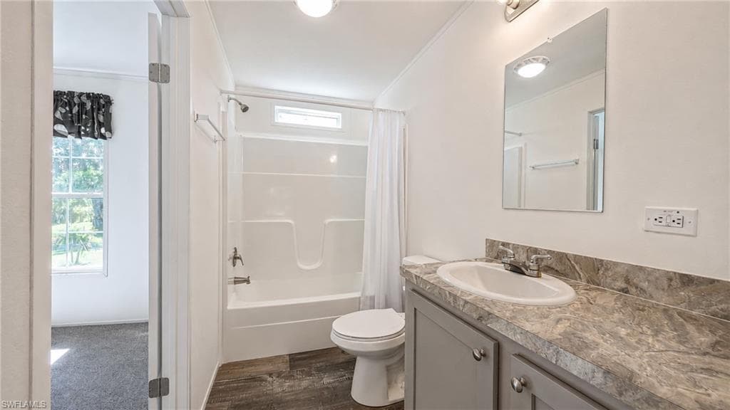 21190 Cypress Park CIR-13