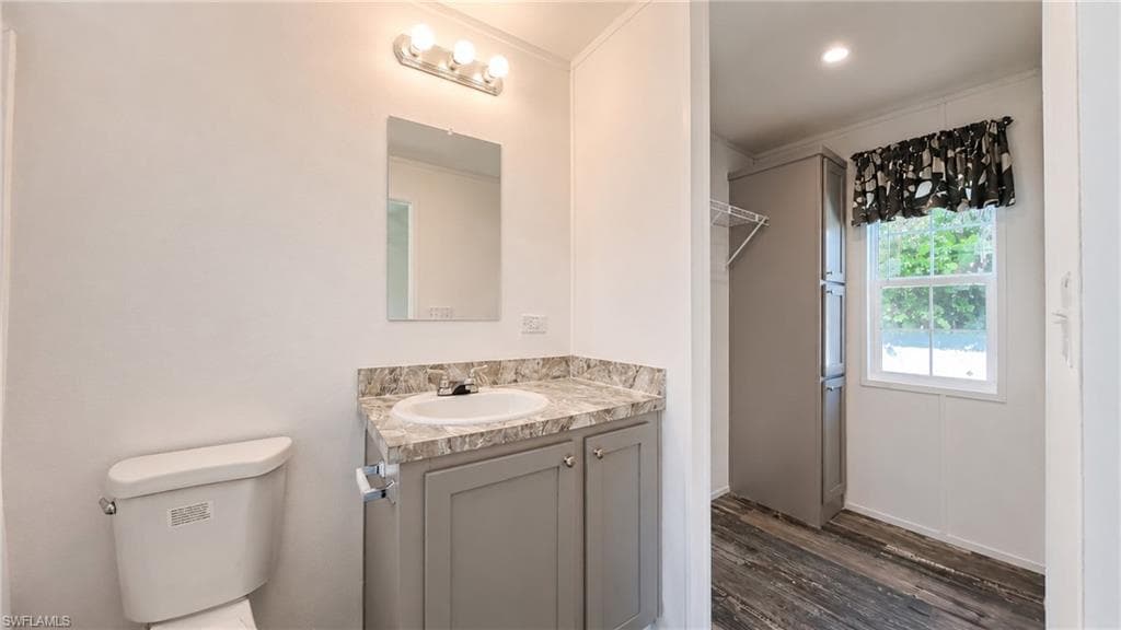 21190 Cypress Park CIR-14
