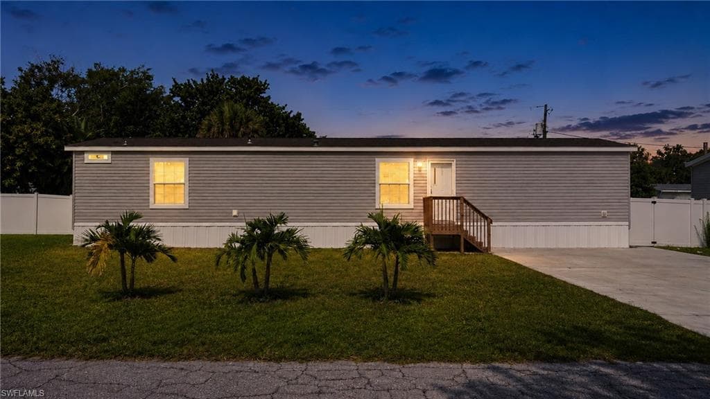 21190 Cypress Park CIR-3
