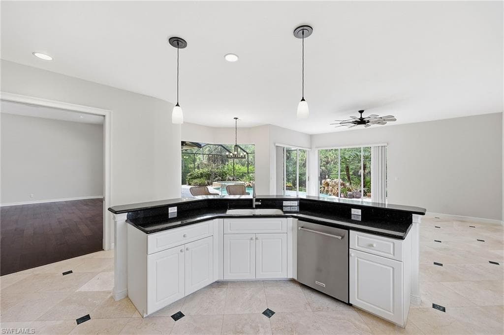 25820 Creekbend DR-12