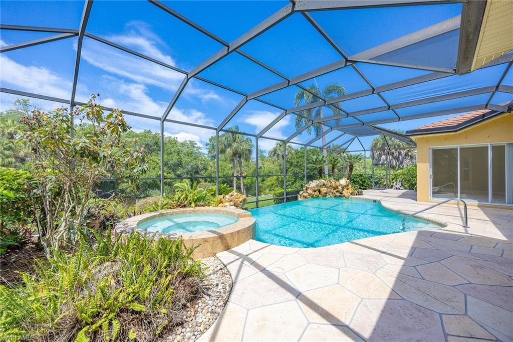 25820 Creekbend DR-31