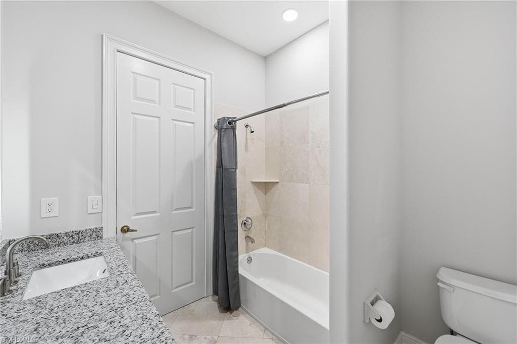 25820 Creekbend DR-23