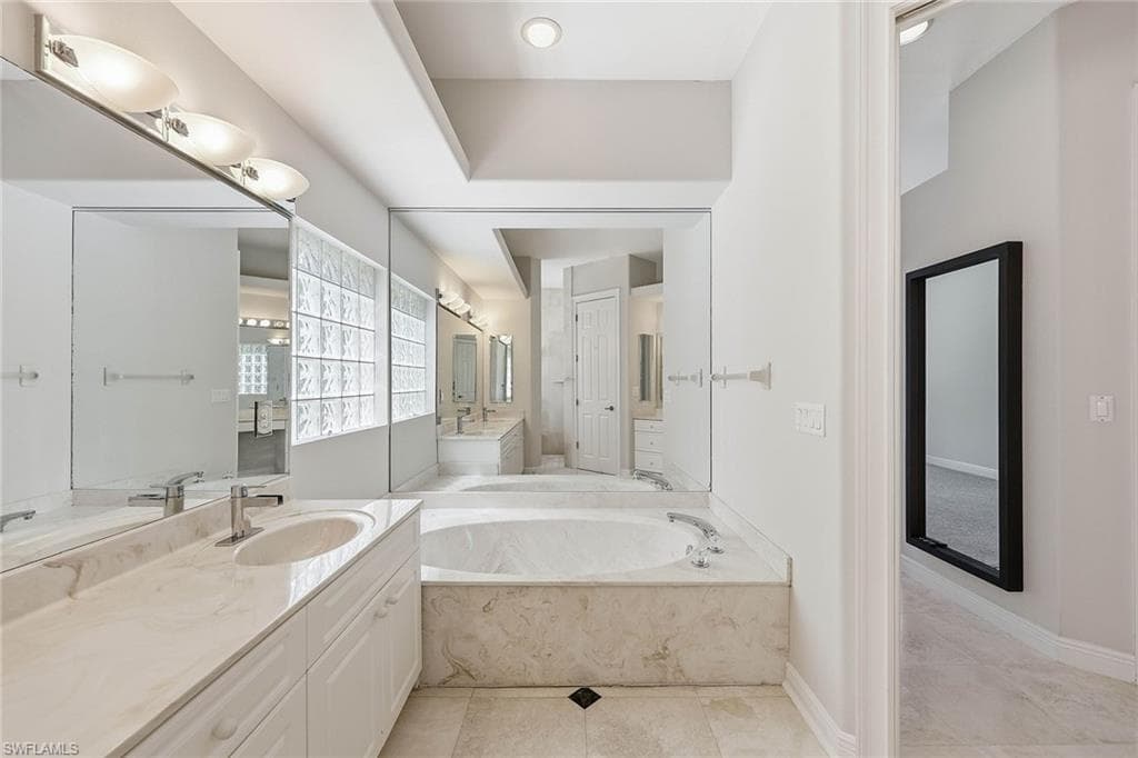 25820 Creekbend DR-18