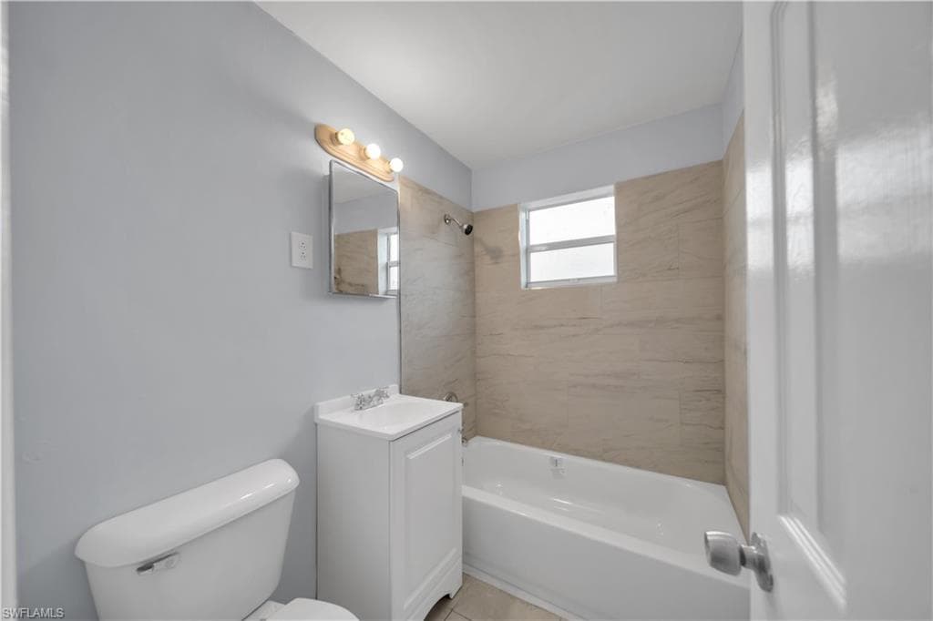 1527 Gardenia AVE-21