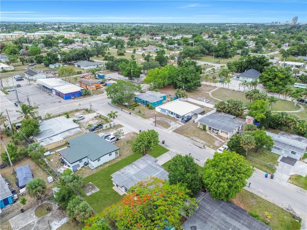 1527 Gardenia AVE-2