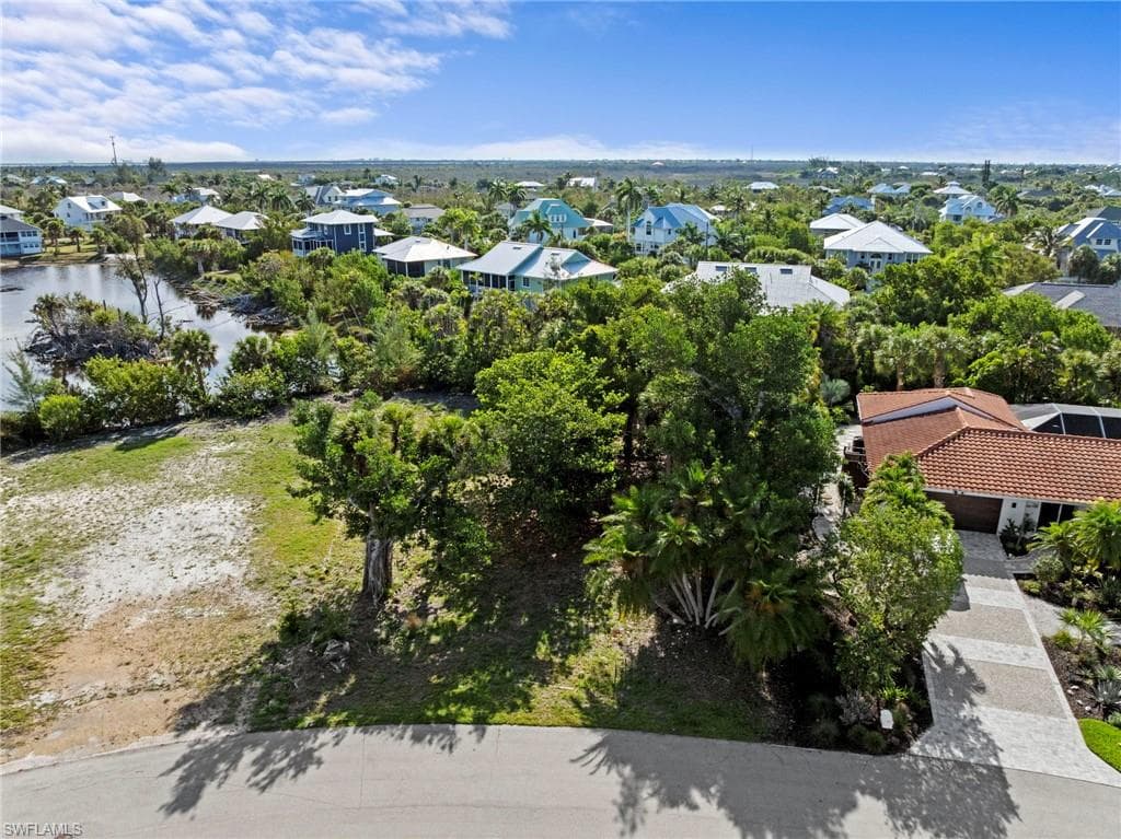 564 Chert CT-1