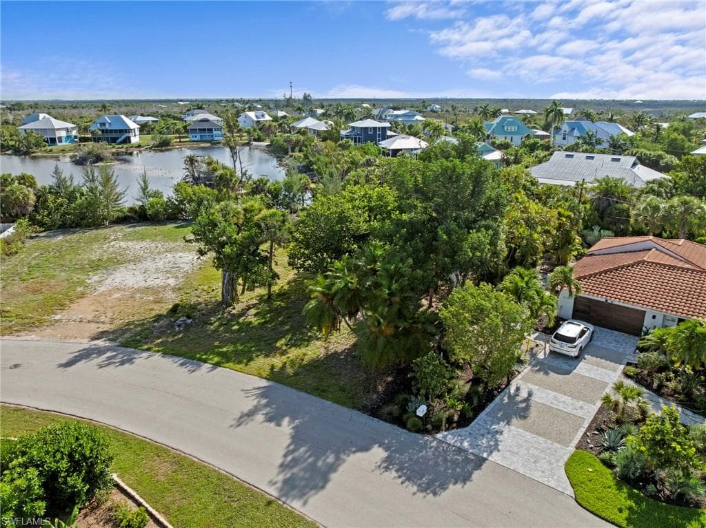 564 Chert CT-2