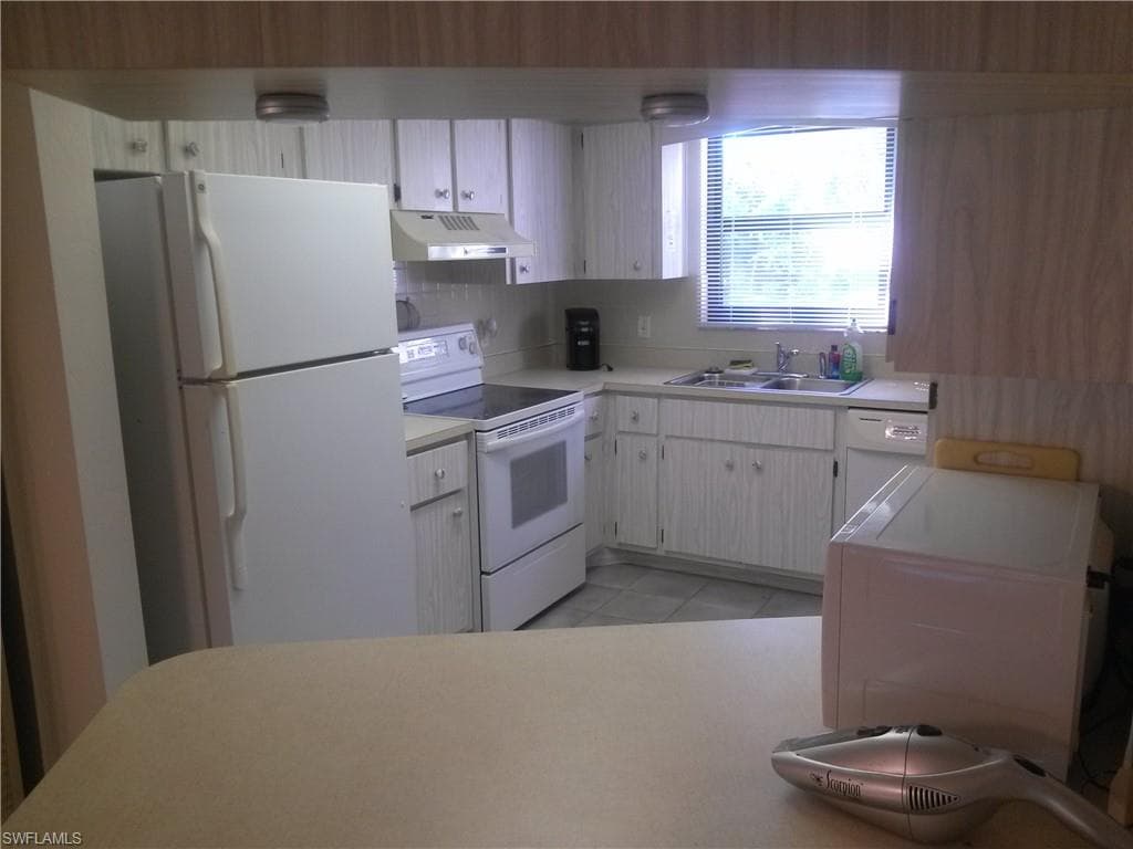 4963 Pepper CIR D106-1