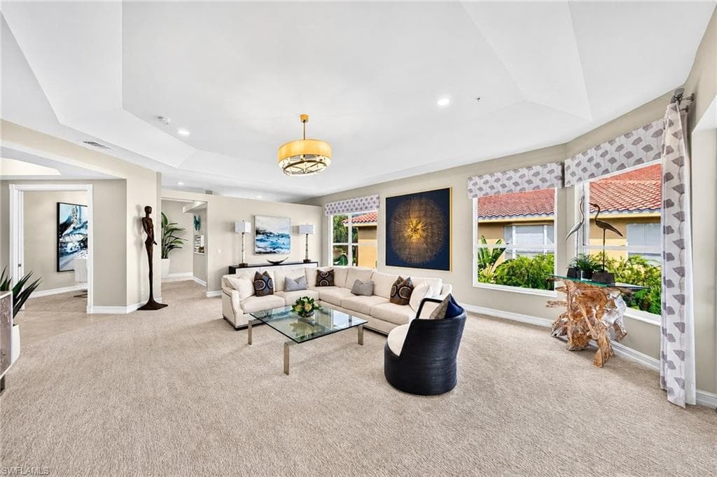 1855 Les Chateaux BLVD 5-201-4