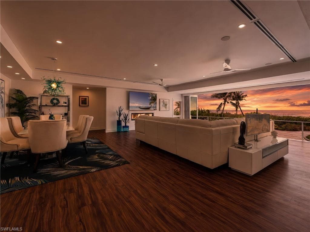 4577 Waters Edge LN-7