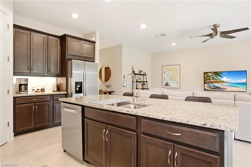 844 Heather Lake AVE-9